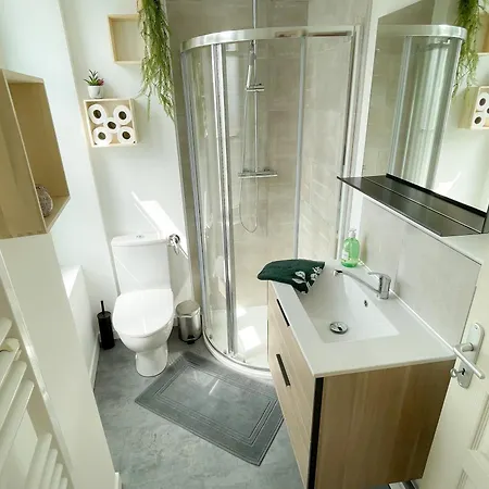 T2 Apartment *